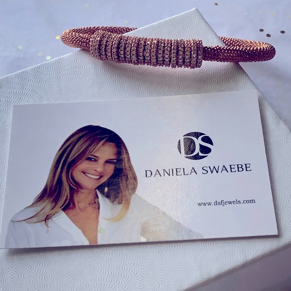 Danielle Swaebe Everlasting Icon Bracelet - Picture 3 of 6